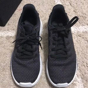 Girls Adidas Cloud Foam Sneakers